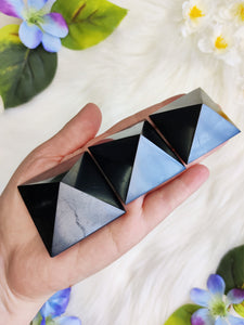 4cm Shungite Pyramid Stone