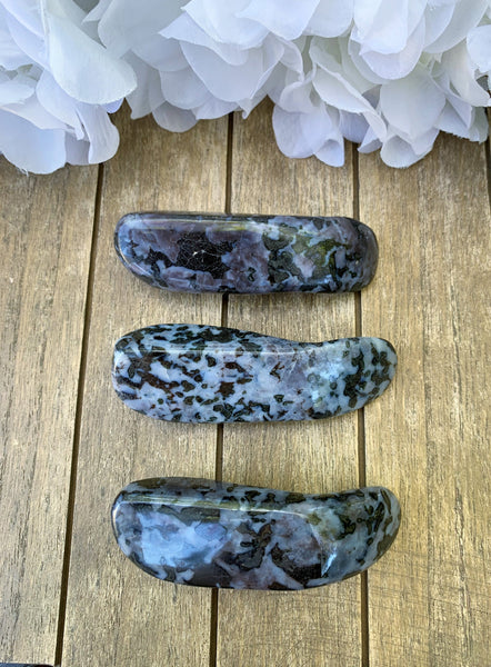 Indigo Gabbro Curved Massage Wand