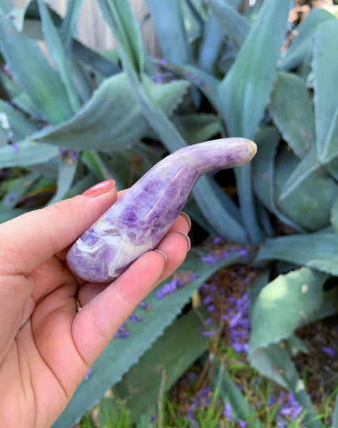 Amethyst Curved Massage Wand